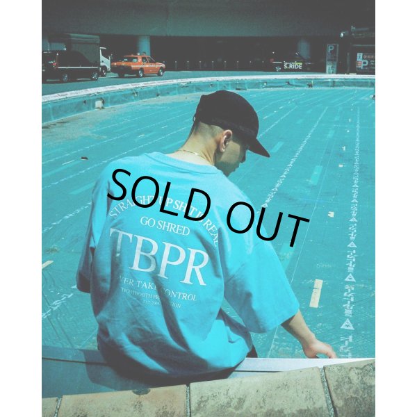 TIGHTBOOTH/STRAIGHT UP T-SHIRT（Light Blue）［プリントT-23春