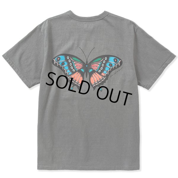 画像1: CALEE/×MIHO MURAKAMI Binder neck CL butterfly logo vintage t-shirt（Charcoal） 【40%OFF】［プリントT-23春夏］ (1)