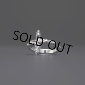 画像: ANTIDOTE BUYERS CLUB/Engraved Cross Ring（Silver）