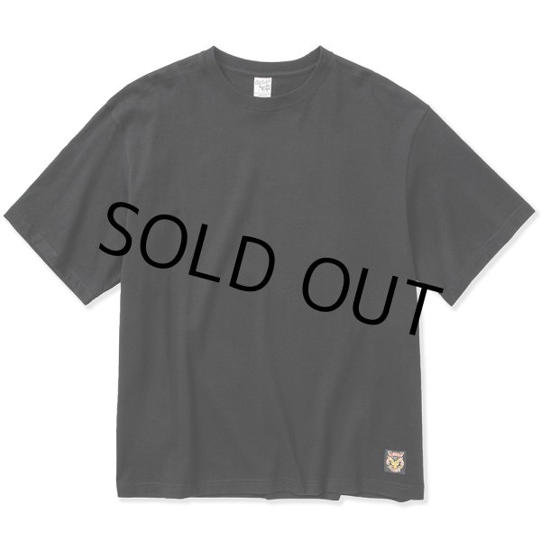 画像2: CALEE/Drop shoulder CALEE FOL logo t-shirt（Black） 【50%OFF】［ドロップショルダーT-23春夏］ (2)
