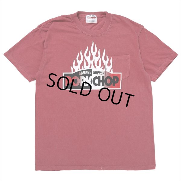 画像1: PORKCHOP/FIRE BLOCK POCKET TEE（CRIMSON RED）［プリントポケT-23秋冬］ (1)