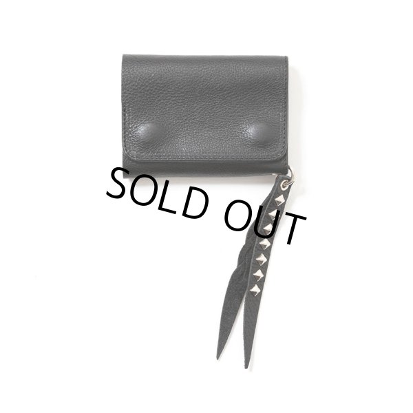 画像1: CALEE/PLANE LEATHER FLAP HALF WALLET＜STUDS CHARM＞（BLACK）［ハーフウォレット-23秋冬］ (1)
