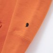 画像4: 【30%OFF】RATS/CROSS NECK HOODIE BLACK TAG（ORANGE）［プルオーバーパーカー-23秋冬］ (4)