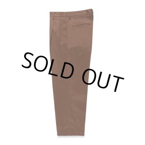 画像: WACKO MARIA/DOUBLE PLEATED CHINO TROUSERS（BROWN）［ツータックチノトラウザース-24春夏］