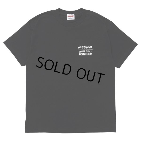 画像2: PORKCHOP/AP TRIANGLE TEE（×AIRWALK CLASSICS）（BLACK）［プリントT-24春夏］ (2)
