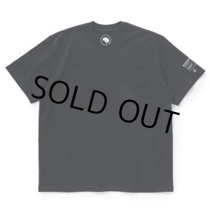 画像: RATS/PACK TEE "CREW NECK REGULAR SILHOUETTE"（BLACK）［プリントポケT-24春夏］