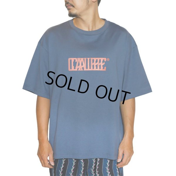 画像2: 【30%OFF】CALEE/DROP SHOULDER CALEE BLUR LOGO TEE（BLACK）［ドロップショルダープリントT-24春夏］ (2)