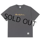 画像: BlackEyePatch/AUTOGRAPH LOGO TEE（BLACK）