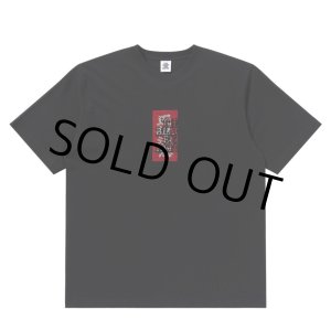 画像: BlackEyePatch/HWC LABEL RHINESTONE TEE（BLACK）