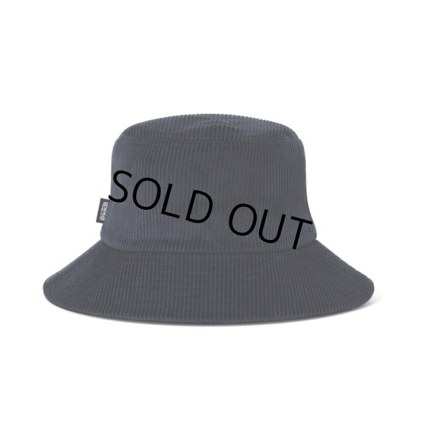 画像2: BlackEyePatch/SMALL OG LABEL BUCKET HAT（NAVY） (2)