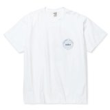 画像: 【30%OFF】CALEE/STRETCH EMBLEM LOGO TEE ＜NATURALLY PAINT DESIGN＞（WHITE）［プリントT-24春夏］
