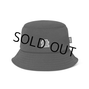 画像: BlackEyePatch/SMALL OG LABEL MESH BUCKET HAT（BLACK）