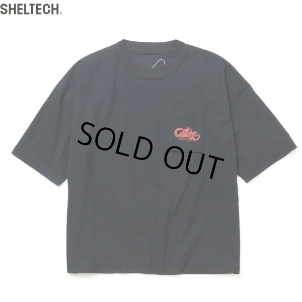 画像1: 【30%OFF】CALEE/× SHELTECH CL SNAKE LOGO DROP SHOULDER TEE（BLACK）［ドロップショルダーポケT-24春夏］ (1)