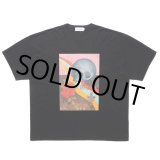 画像: COOTIE PRODUCTIONS/Print S/S Tee（DONE）（Black）［プリントT-24春夏］