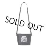 画像: BlackEyePatch/OG LABEL NYLON SHOULDER POUCH（BLACK）
