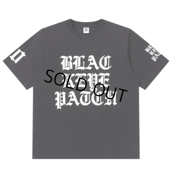 画像1: BlackEyePatch/HEAVY BLACKLETTERS TEE（BLACK） (1)