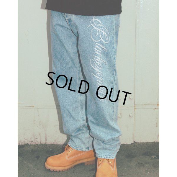 画像3: BlackEyePatch/CHAIN STITCHED SCRIPT LOGO BAGGY JEANS（LIGHT BLUE） (3)