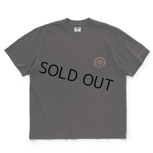 画像1: 【30%OFF】RATS/ASH POCKET TEE（ASH BLACK）［プリントポケT-24春夏］ (1)