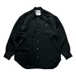 画像1: 【30%OFF】DAIRIKU/"D" Satin Scarf Tie Shirt（Black）［サテンスカーフタイシャツ-24秋冬］ (1)