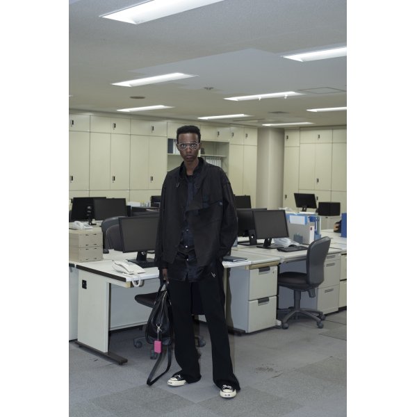 画像2: 【30%OFF】DAIRIKU/"D" Satin Scarf Tie Shirt（Black）［サテンスカーフタイシャツ-24秋冬］ (2)