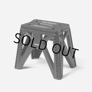 画像: 【30%OFF】TIGHTBOOTH/LABEL LOGO FOLDING STOOL（Black）［フォールディングスツール-24夏］