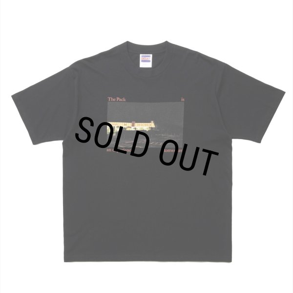 画像1: 【20％OFF】ROTTWEILER/CAL NIGHT PHOTO TEE（BLACK）［プリントT-25春夏］ (1)