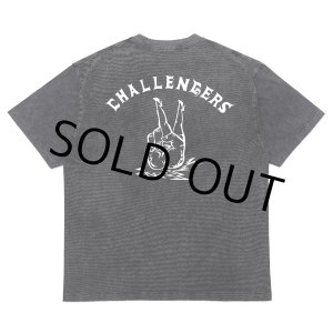 画像: CHALLENGER/PIGMENT PEACE TEE（PEPPER BLACK）［ピグメント染めプリントT-25春夏］