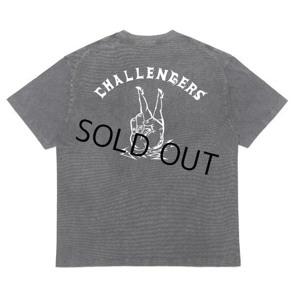 画像1: CHALLENGER/PIGMENT PEACE TEE（PEPPER BLACK）［ピグメント染めプリントT-25春夏］ (1)