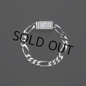 画像: ANTIDOTE BUYERS CLUB/Engraved Box Clasp Figaro Bracelet（Silver）