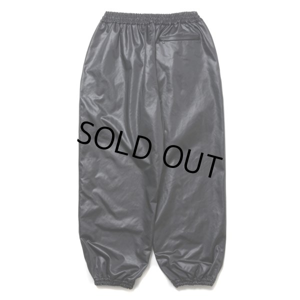 画像2: COOTIE PRODUCTIONS/Damp Coated Satin Wide Track Pants（Black）［ワイドトラックパンツ-25春夏］ (2)