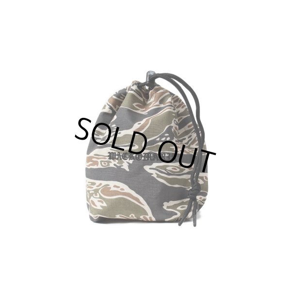 画像1: WACKO MARIA/TIGER CAMO DRAWSTRING BAG（OLIVE）［タイガーカモドローストリングバッグ-25春夏］ (1)