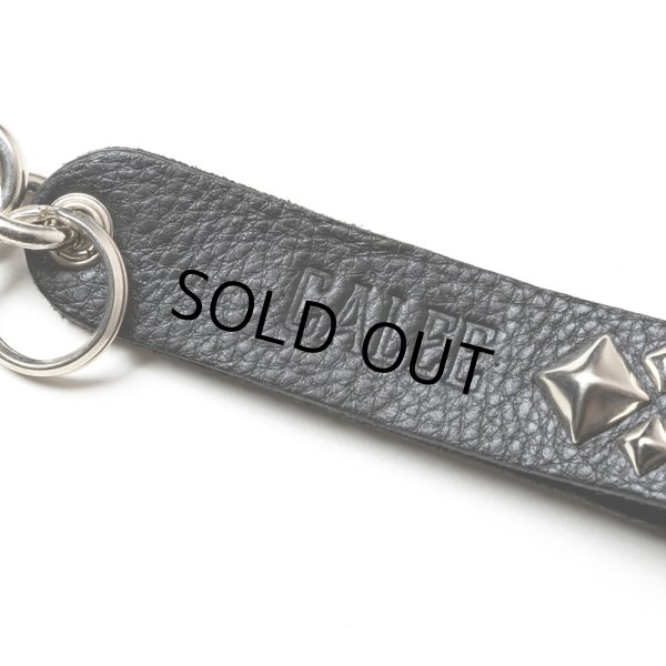画像4: CALEE/STUDS LEATHER FLAT KEY RING（BLACK）［フラットキーリング-25春夏］ (4)