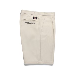 画像: WACKO MARIA/DICKIES / PLEATED SHORT TROUSERS（OFF WHITE）［ワンタックショートトラウザース-25春夏］