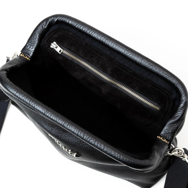 CALEE/STUDS LEATHER SHOULDER BAG <INTERNAL FLEX FRAME TYPE CALEE/STUDS LEATHER SHOULDER BAG <INTERNAL FLEX FRAME TYPE