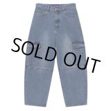 画像: BlackEyePatch/URBAN ARROWS STITCHED CARGO JEANS（INDIGO）