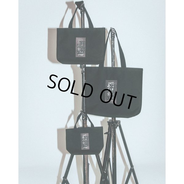 画像3: BlackEyePatch/HWC LABEL TOTE BAG MEDIUM（BLACK） (3)