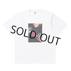 画像: BlackEyePatch/FRONT ROW GEM PHOTO TEE（WHITE）