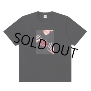 画像: BlackEyePatch/FRONT ROW GEM PHOTO TEE（BLACK）