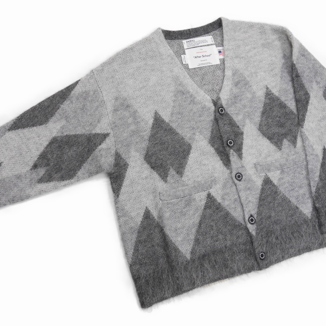 画像: DAIRIKU/Argyle Mohair Knit Cardigan（Fether Grey） 【50%OFF】［アーガイルモヘアカーディガン-22秋冬］