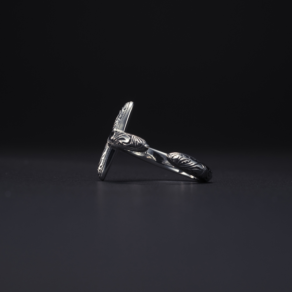 画像: ANTIDOTE BUYERS CLUB/Engraved Cross Ring（Silver）