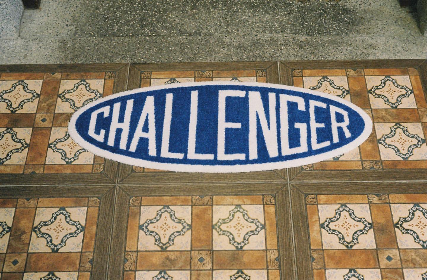 CHALLENGER/OVAL LOGO MAT（BLUE）［オーバルロゴマット-23秋冬］ - JONAS