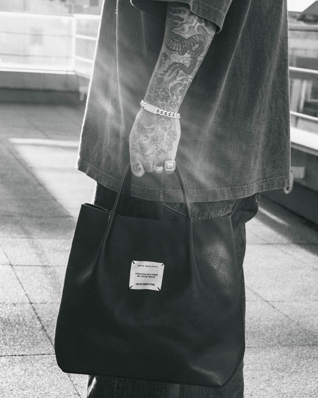 画像: COOTIE PRODUCTIONS/Leather Tote Bag（Black）［レザートートバッグ-23秋冬］