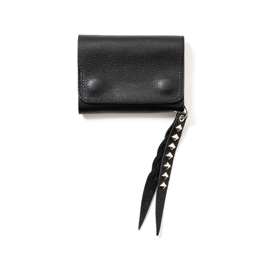 画像: CALEE/PLANE LEATHER FLAP HALF WALLET＜STUDS CHARM＞（BLACK）［ハーフウォレット-23秋冬］