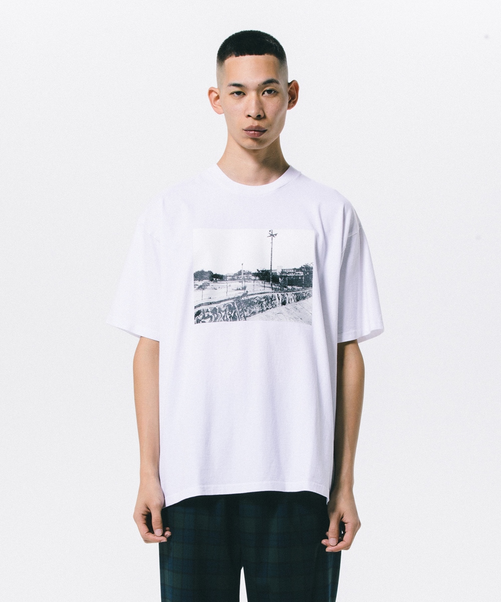 画像: ROTTWEILER/PIGMENT PHOTO TEE（WHITE） 【30%OFF】［プリントT-24春夏］