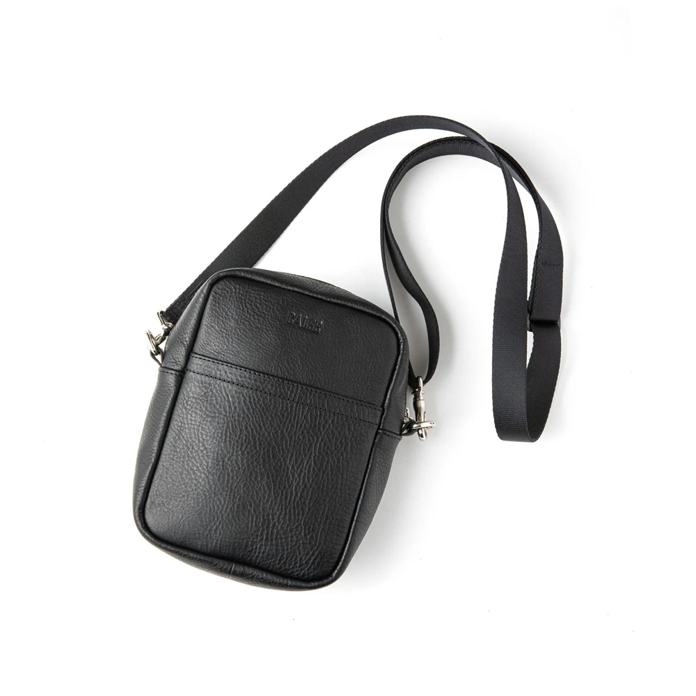 CALEE/STUDS LEATHER SHOULDER POUCH ＜TYPE A＞（BLACK