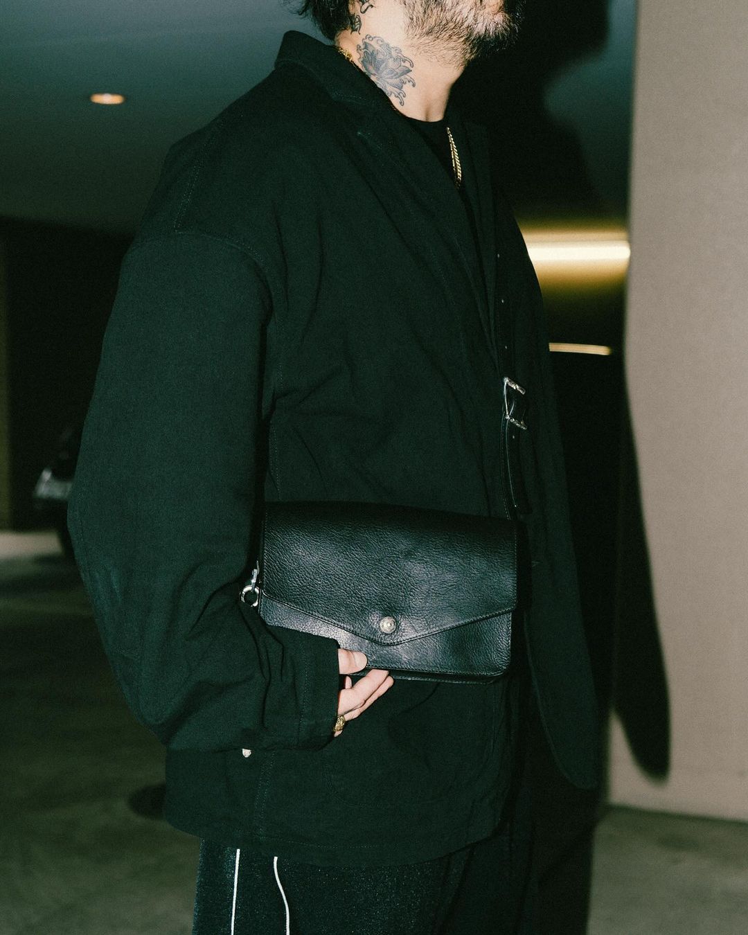 画像: ANTIDOTE BUYERS CLUB/Leather Wearable Bag（Black）