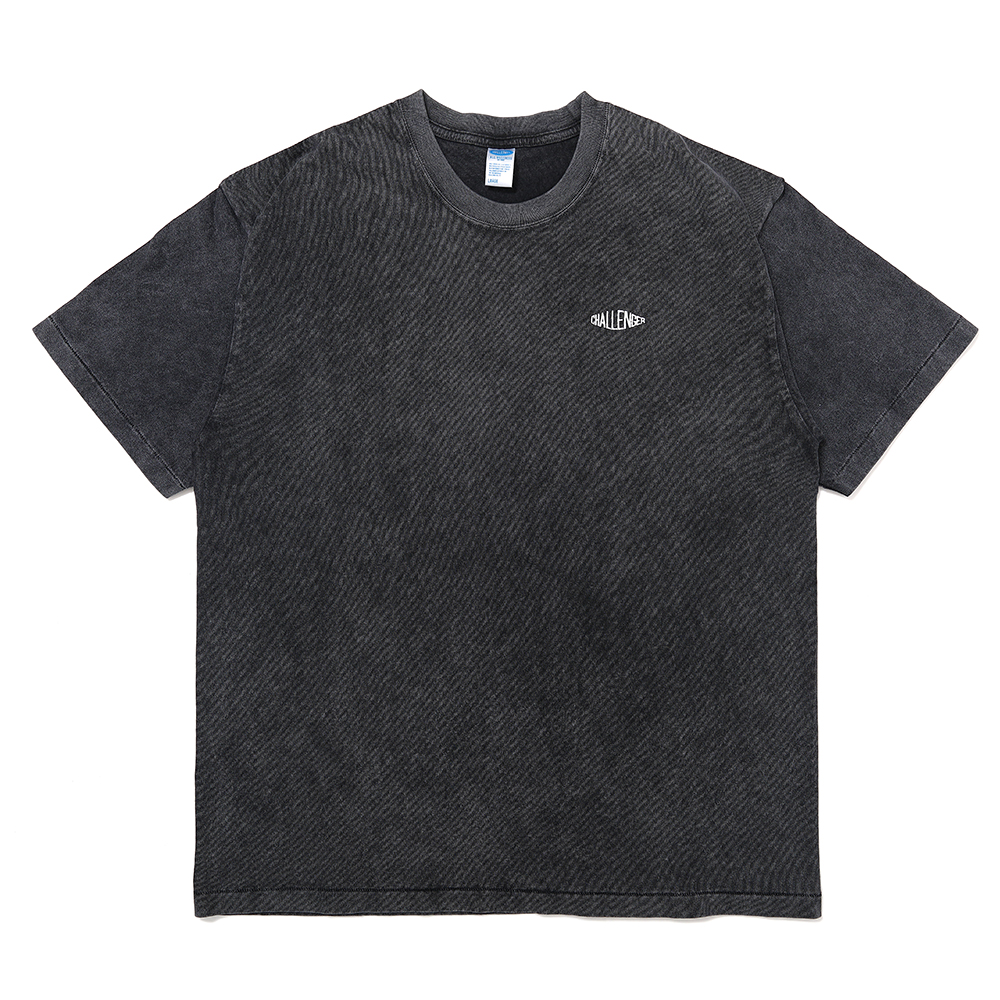 画像: CHALLENGER/PIGMENT LOGO TEE（PEPPER BLACK）［ピグメント染め刺繍T-25春夏］