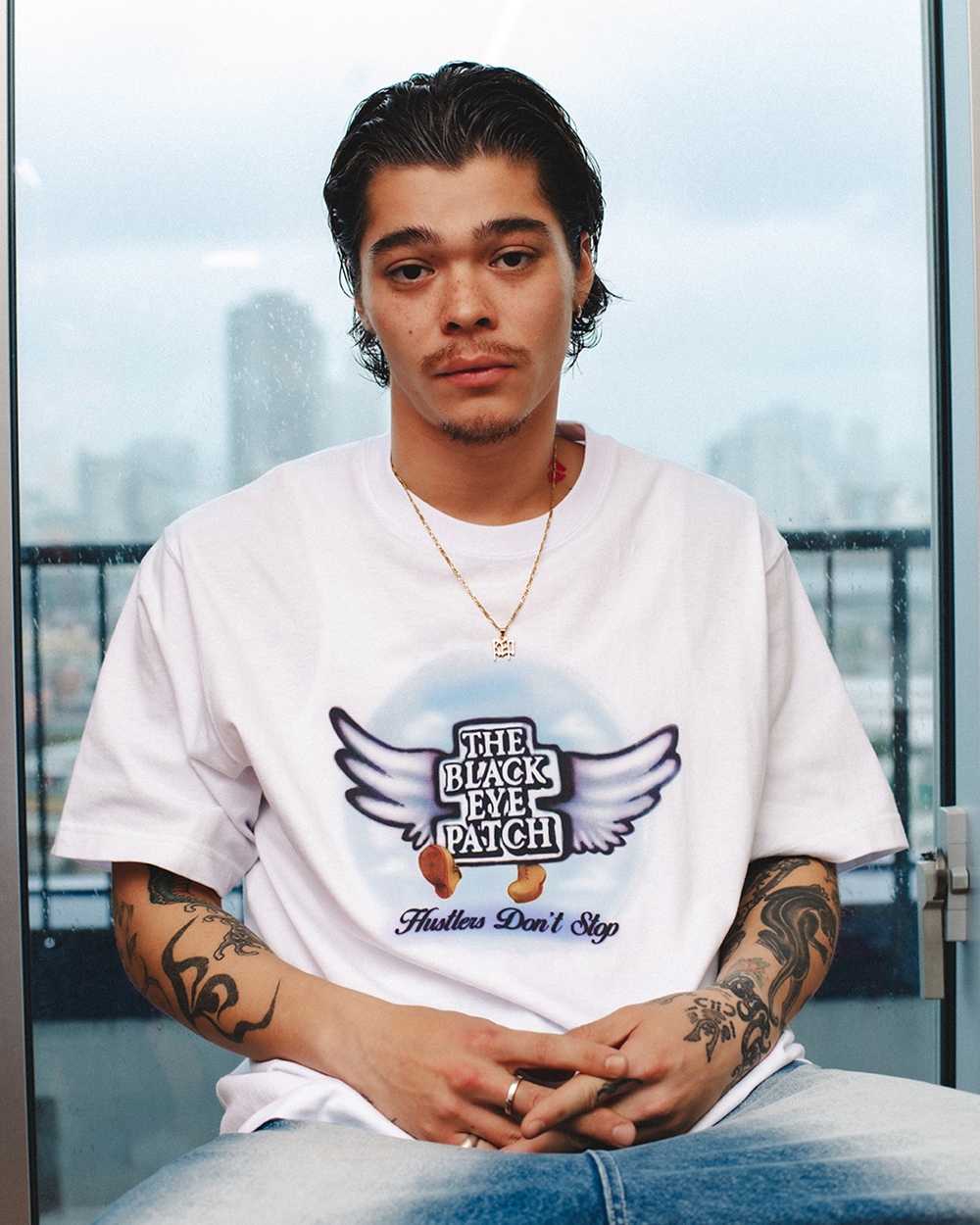 画像: BlackEyePatch/FLYING OG BOY AIRBRUSHED TEE（WHITE）